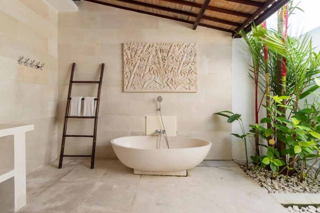 Villa West Indies Ubud, Close To Ubud Center Exteriér fotografie